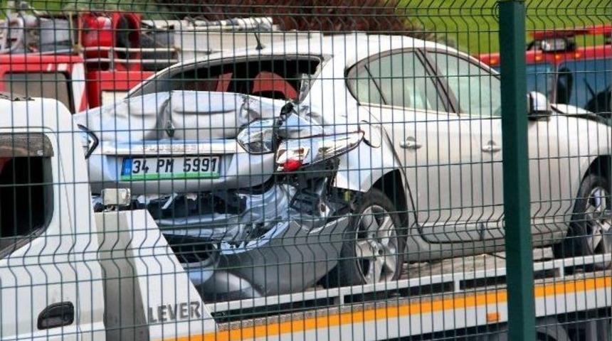 Acıbadem&rsquo;de Kaza Yapan Metrob&uuml;s Yoldan Kaldırıldı