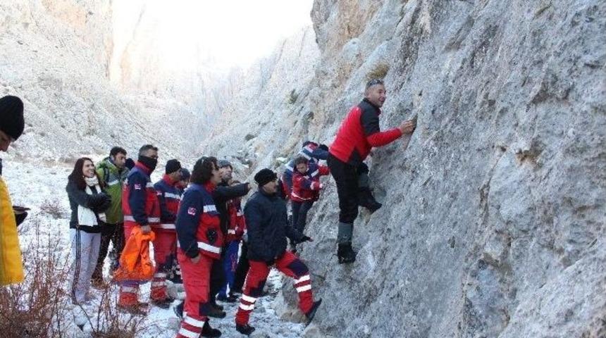Umke, Ekipleri 3 Günlük Demirkazık Dağı’nda Tatbikat Yapacak
