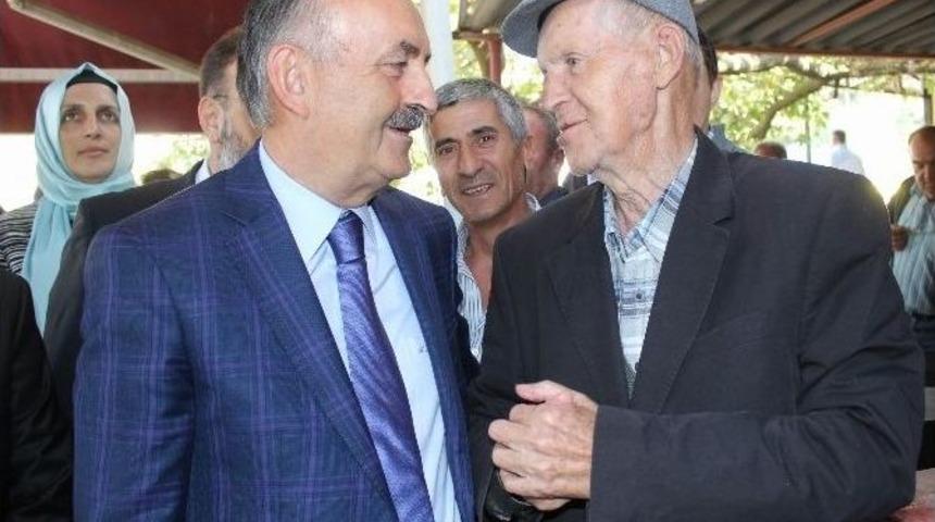 Bakan M&uuml;ezzinoğlu, Tekirdağ&rsquo;da Otogar Esnafını Ziyaret Etti