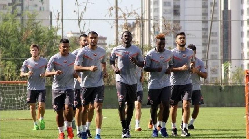 Adanaspor&rsquo;da Aytemiz Alanyaspor Ma&ccedil;ı Hazırlıkları S&uuml;r&uuml;yor