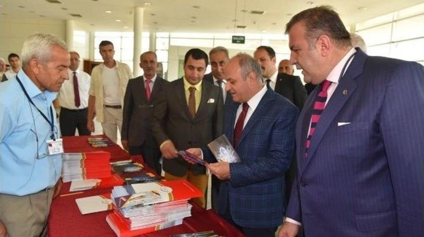 Vali &Ccedil;akacak Okul M&uuml;d&uuml;rleriyle Buluştu