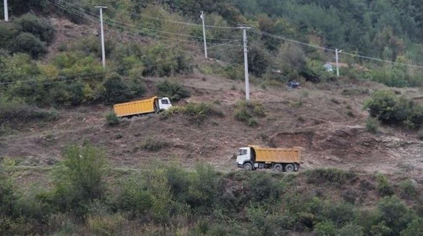 Geyve&rsquo;nin Mahallelerinde İ&ccedil;mesuyu &Ccedil;alışmaları Devam Ediyor