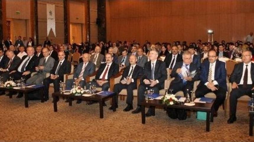 Konya’da 2. Uluslararası Uygulamalı Bilimler Kongresi Başladı