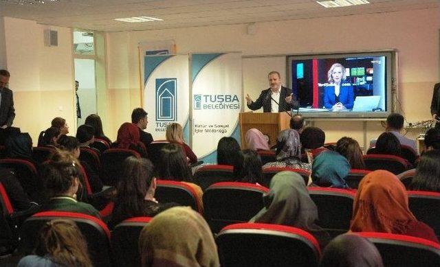 Tuşba Belediyesi’nden Öğrencilere ‘milli İrade Ve Demokrasi Şehitleri’ Semineri