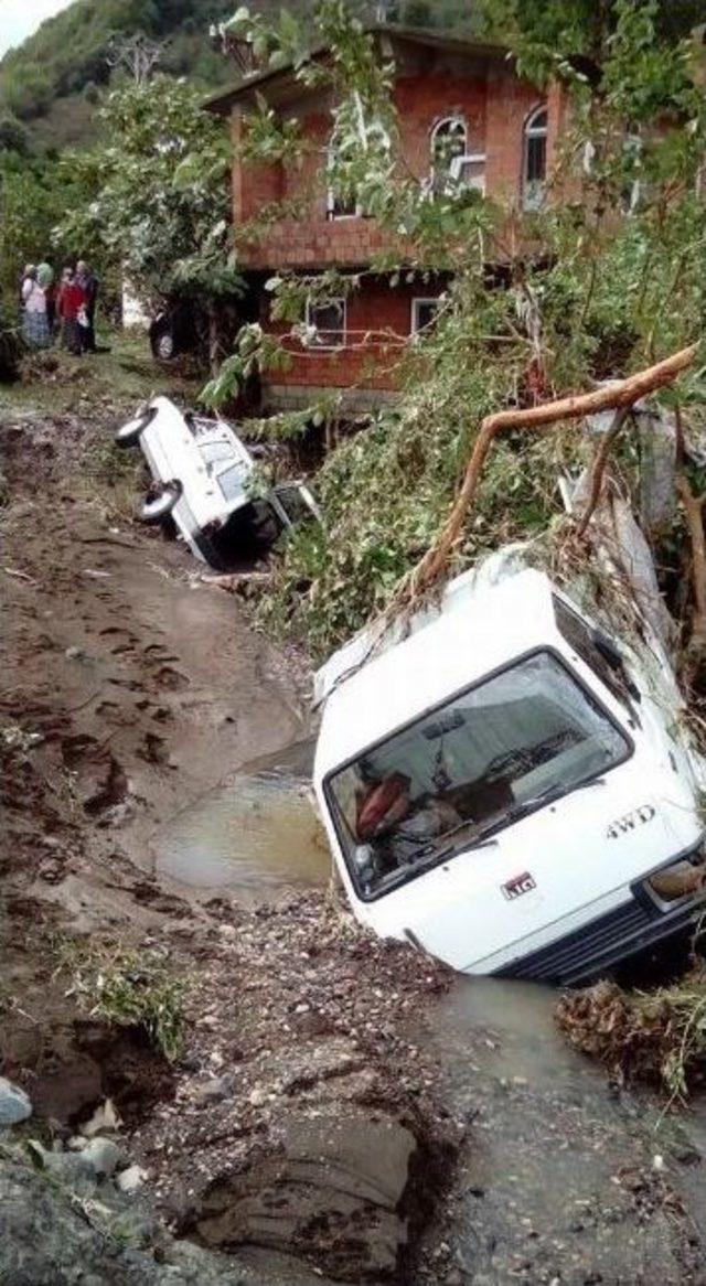 Giresun’un Eynesil İlçesinde Selin Bilançosu Kapalı Köy Yollarının Açılması İle Yavaş Yavaş Ortaya Çıkıyor