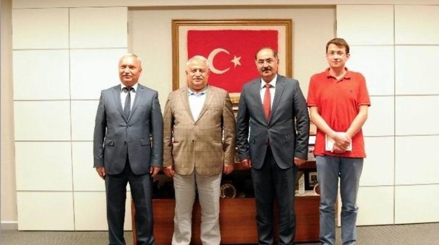 Necmettin Erbakan &Uuml;niversitesi&rsquo;nden Nk&uuml;&rsquo;ye Nezaket Ziyareti