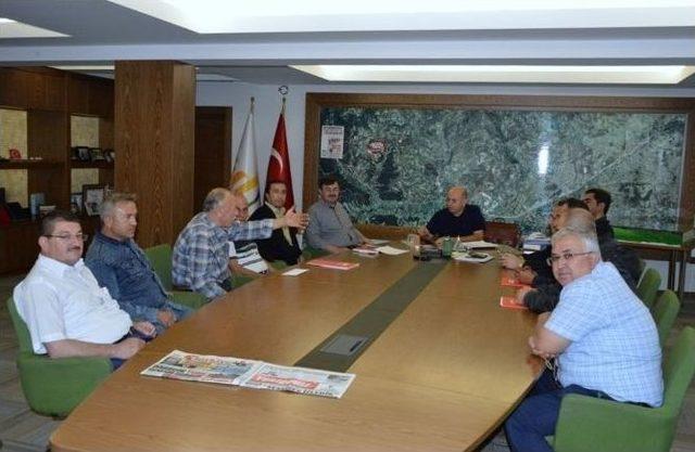 Gediz Amatör Spor Kulüp Başkanlarından Başkan Saroğlu’na Ziyaret