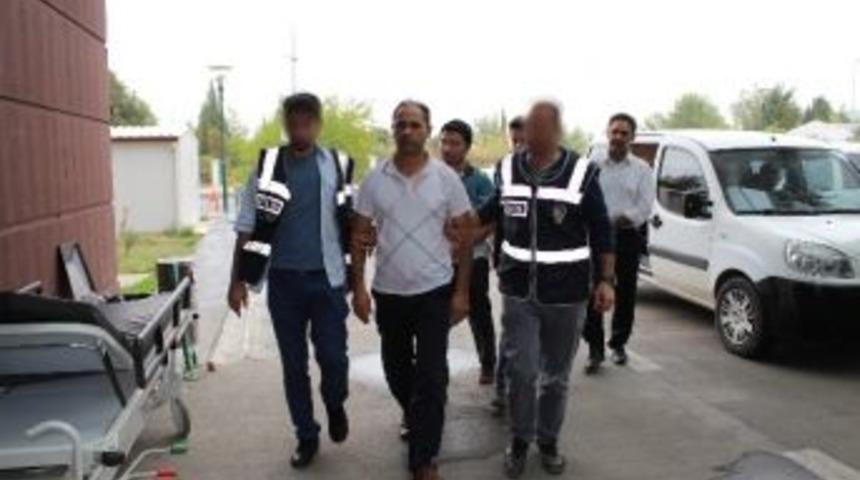 Fet&ouml;&rsquo;c&uuml; &Ouml;ğretmenlerden 3&rsquo;&uuml; Tutuklandı