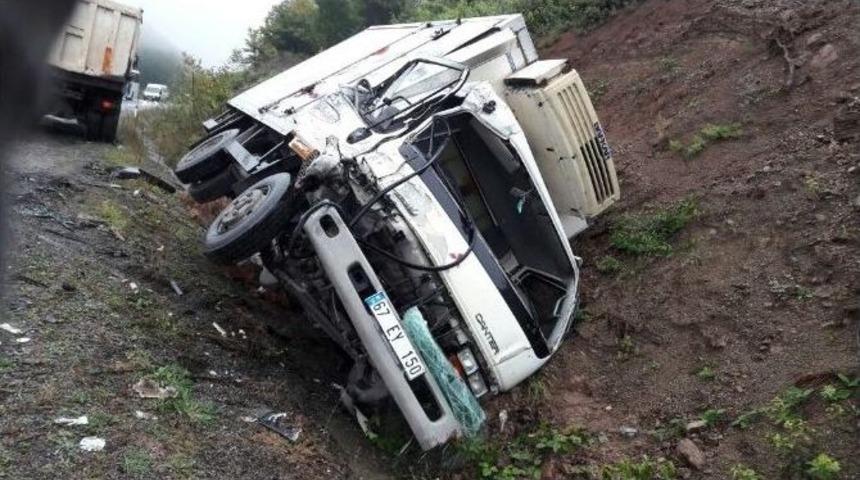 Aynı Yolda Bir Haftada 4. Kez Kamyon Kazası Yaşandı