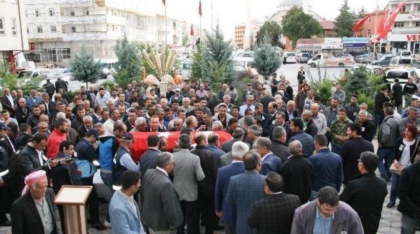 Halı Sahada Kalp Krizi Ge&ccedil;iren Kişi Hayatını Kaybetti