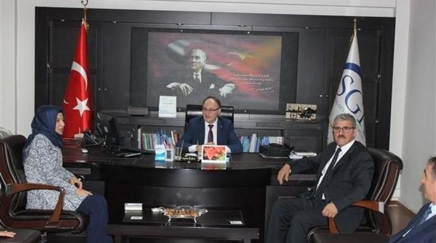 M&uuml;d&uuml;r Vekili &Ouml;zkan&rsquo;dan İki Kuruma Ziyaret