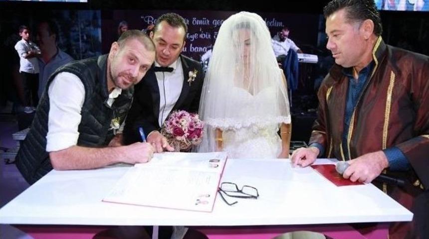 Nejat İşler Bodrum&rsquo;da Nikah Şahitliği Yaptı