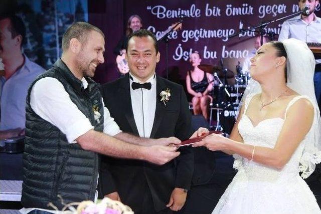 Nejat İşler Bodrum’da Nikah Şahitliği Yaptı