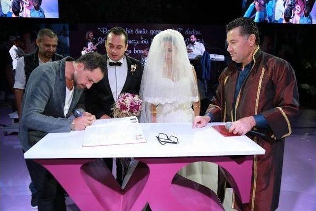 Nejat İşler Bodrum’da Nikah Şahitliği Yaptı