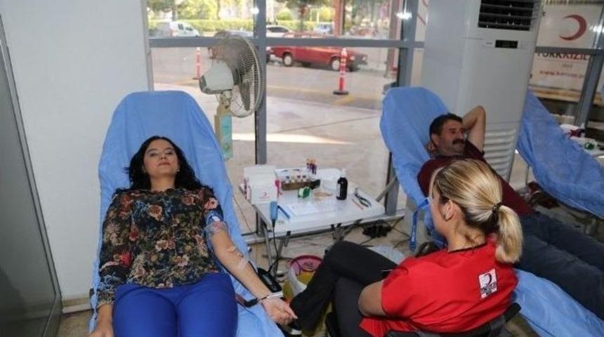 Efeler Belediyesi Personelinden Anlamlı Bağış