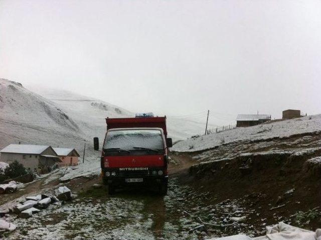 Giresun’un Yüksek Kesimlerine Mevsimin İlk Karı Düştü