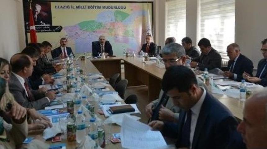 Elazığ Valisi Zorluoğlu Eğitimcilerle Bir Araya Geldi