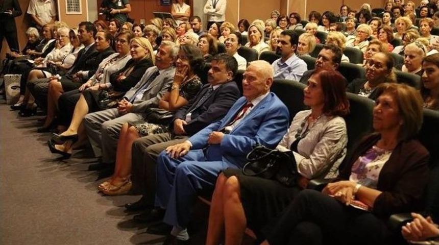 Kadınların Dostu, &Ccedil;ocukların Anası T&uuml;lay Aktaş Anıldı