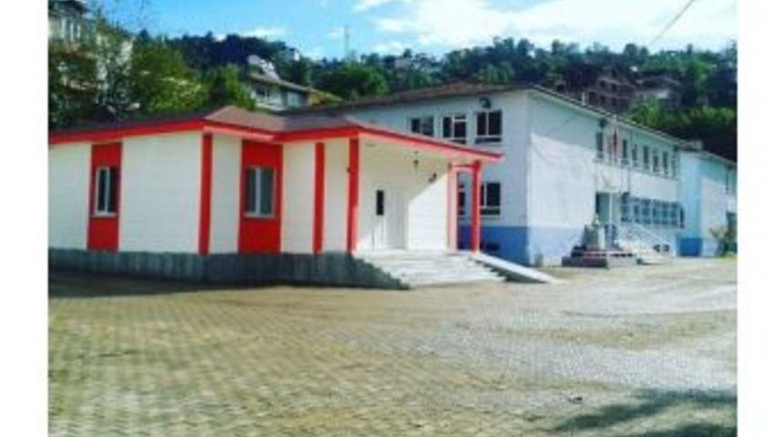 Sanat&ccedil;ı G&uuml;lben Ergen&rsquo;in Yaptırdığı Okul A&ccedil;ılıyor