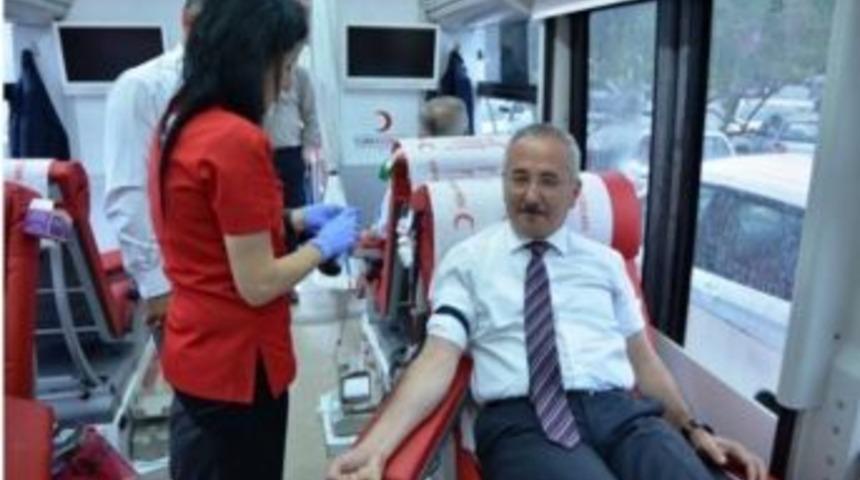Orman B&ouml;lge M&uuml;d&uuml;rl&uuml;ğ&uuml; Personeli Kan Bağışı Yaptı