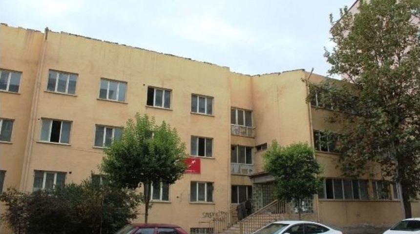 Eski Tabu Binası Tinercilerin Yuvası Oldu