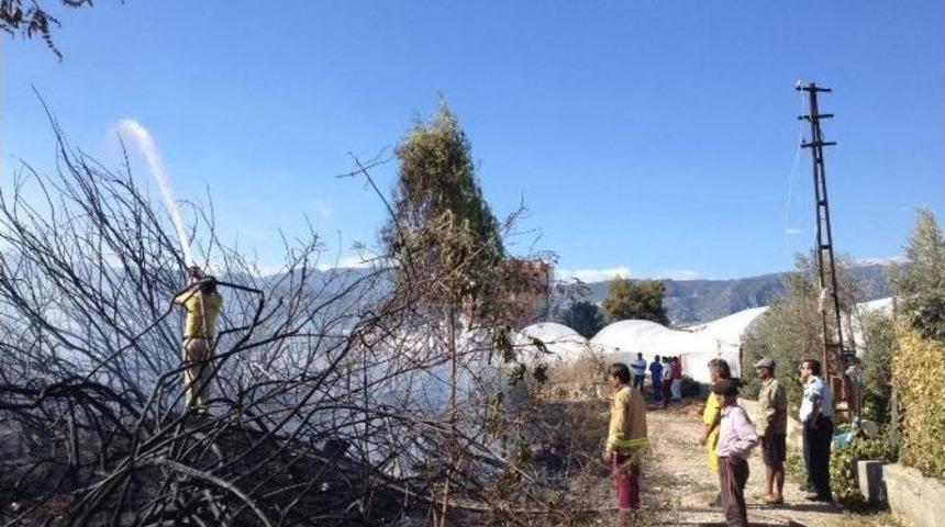 Antalya&rsquo;da Yangın Bir Serayı Yok Etti