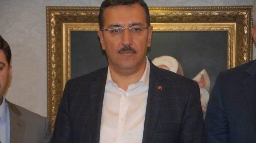 G&uuml;mr&uuml;k Ve Ticaret Bakanı B&uuml;lent T&uuml;fenkci Diyarbakır&rsquo;da