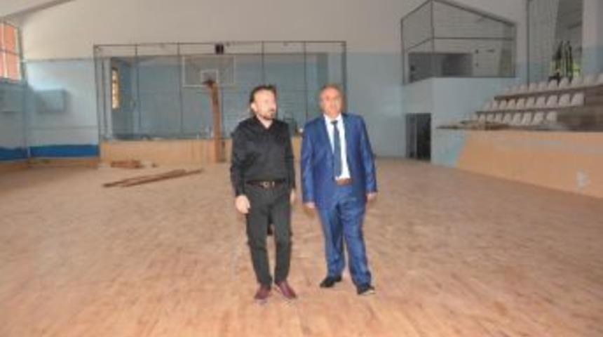 Sanat Okulu Spor Salonununa Fiba Ayarı