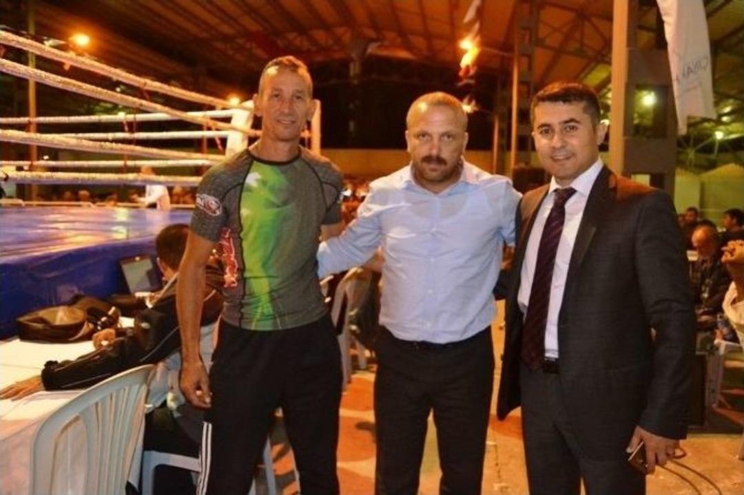 &rsquo;kafes D&ouml;v&uuml;şleri&rsquo; Nefes Kesti