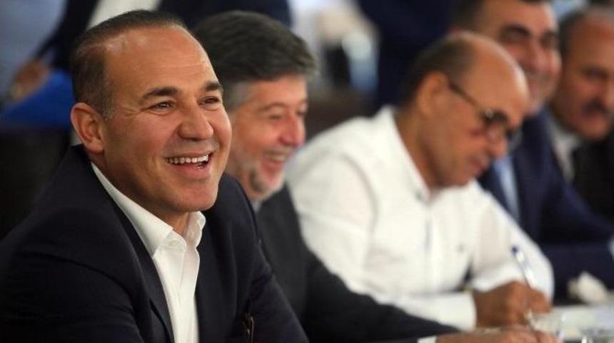 S&ouml;zl&uuml;, Feke&rsquo;nin Muhtarlarıyla Bir Araya Geldi