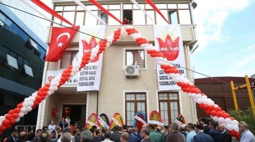 Muşlulardan Taziye Evi