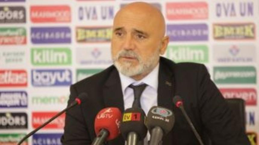 &Ccedil;aykur Rizespor Teknik Direkt&ouml;r&uuml; Hikmet Karaman: