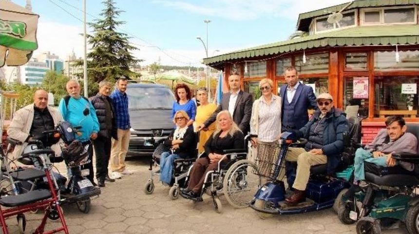 Bağış İ&ccedil;in Almanya&rsquo;dan Gelen Engelli Minib&uuml;s&uuml;ne Yasal Engel