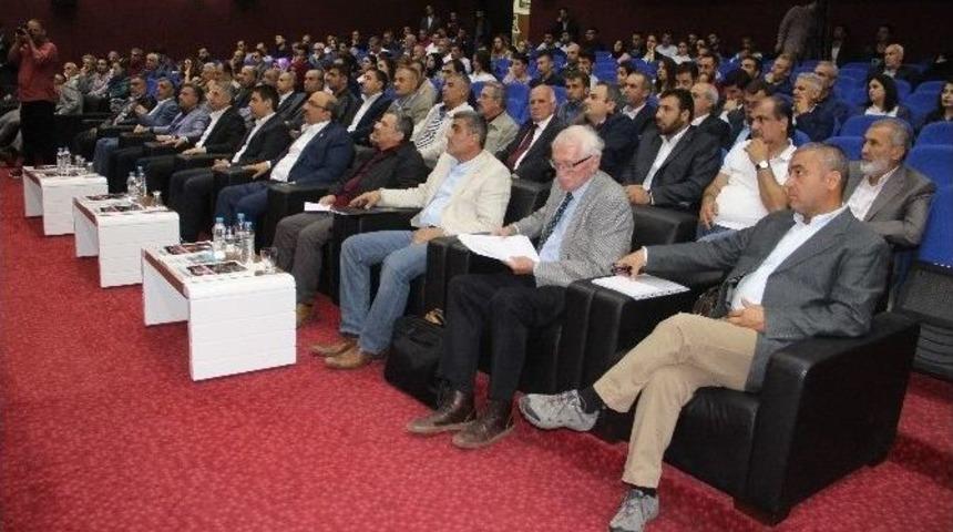 Elazığ&rsquo;da &lsquo;eskinin İzinde Yukarı Fırat Havzası Paneli&rsquo; D&uuml;zenlendi
