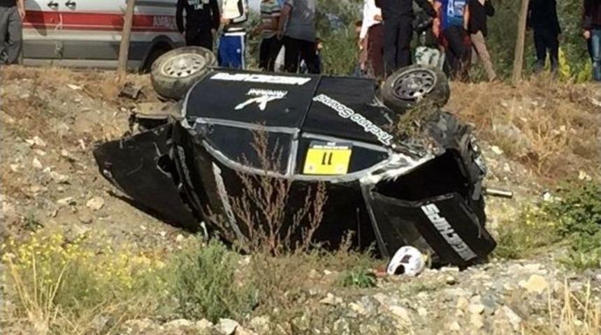 Otodrag Yarışında Kaza: 4 Yaralı