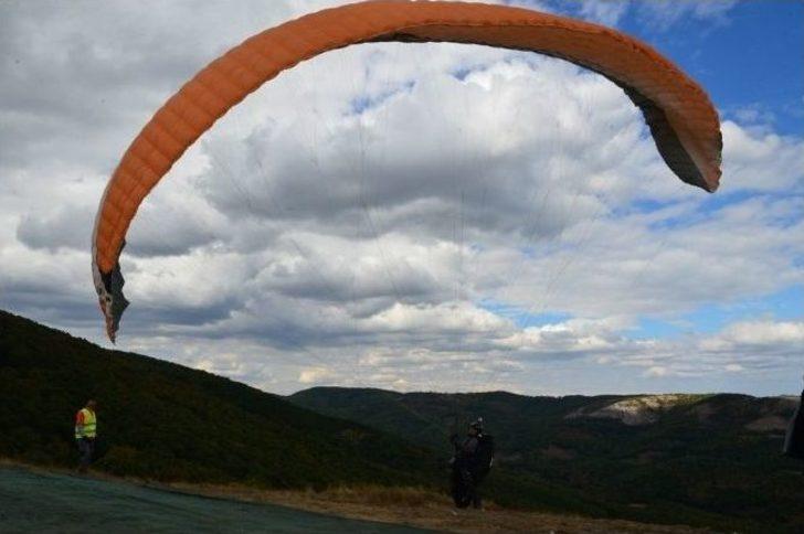 Yamaç Paraşütçüleri Gökyüzünü Süsledi G4