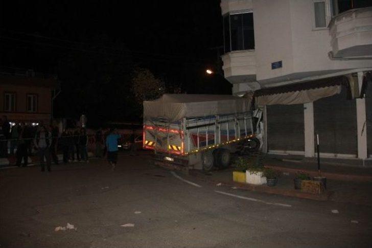 Freni Patlayan Kamyon Faciaya Yol Açıyordu G1