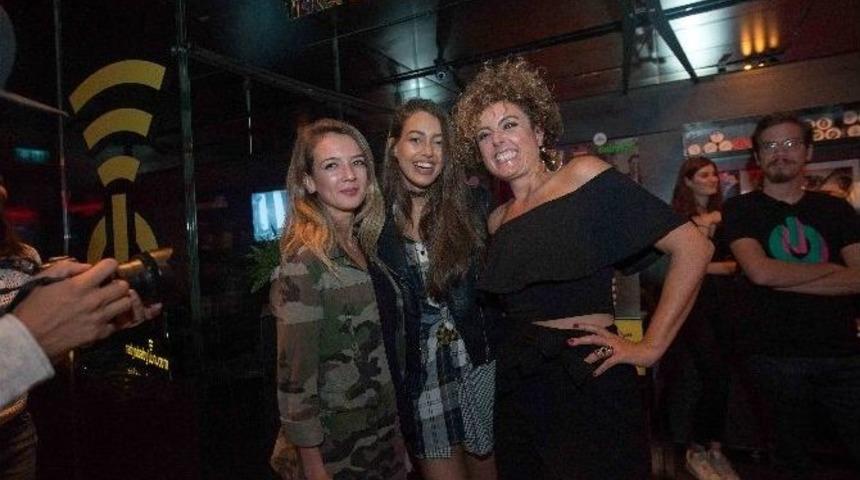 Kraak & Smaak, T&uuml;rkiye&rsquo;de Sahneyi Coşturdu