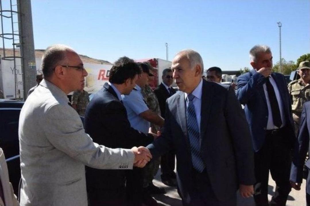 Vali Ata, Cilveg&ouml;z&uuml; Sınır Kapısı&rsquo;nda İncelemelerde Bulundu