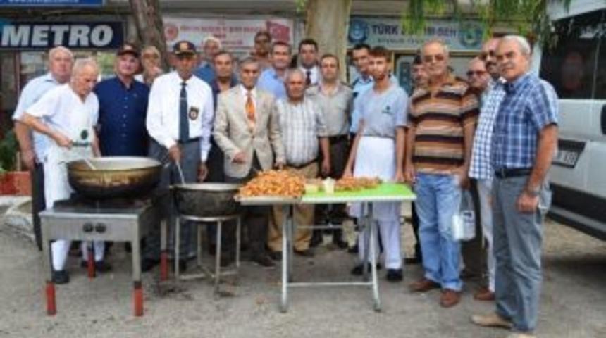 Ayvalıklı Gazilerden Anlamlı Hayır