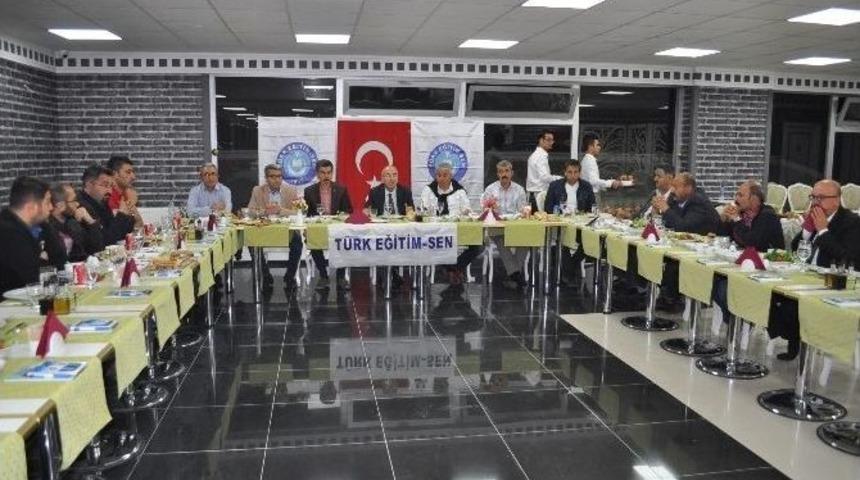 Türk Eğitim Sen, Gazeteciler İle Bir Araya Geldi