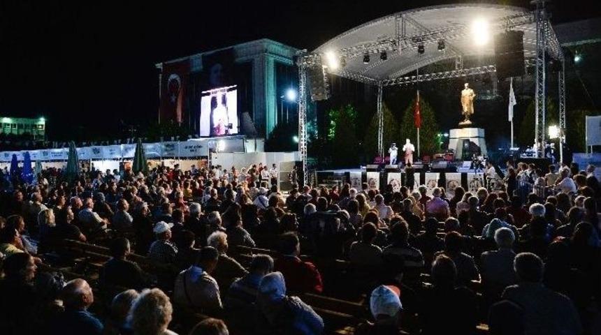Yöreler Ve Renkler Festivali Akdenizli Antalyalılarla Devam Etti