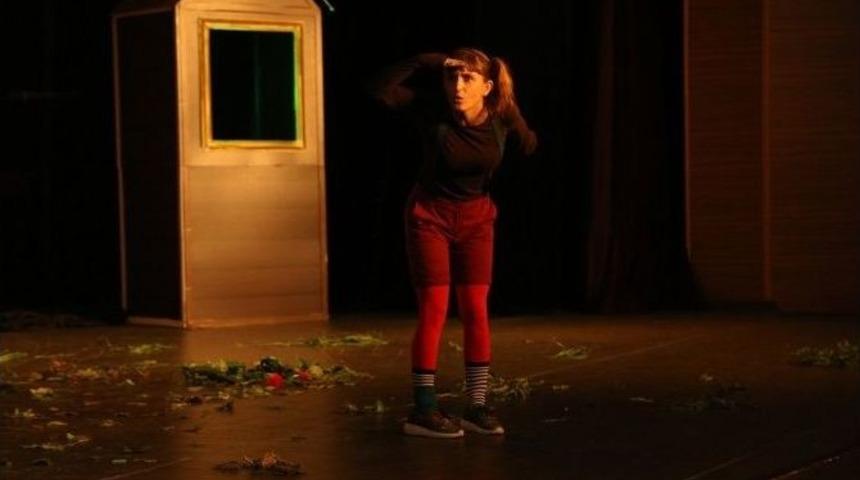 Maltepe&rsquo;de Perdeler &ldquo;aşk Listesi&rdquo; İle A&ccedil;ıldı