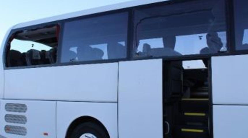 Sakarayaspor Kafilesini Taşıyan Otob&uuml;se Saldıran 6 Kişi G&ouml;zaltına Alındı