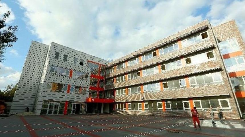 Bağcılar Yeni Eğitim Yuvalarına Kavuşuyor