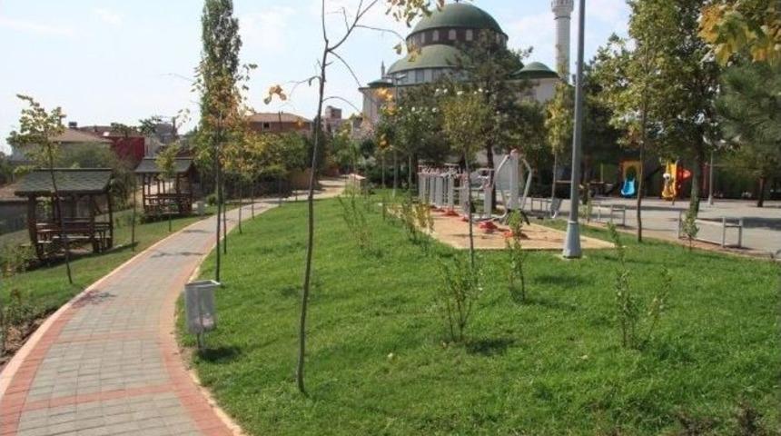 Çayırova Aşık Mahzuni Şerif Parkı Modern Bir Hale Getirildi