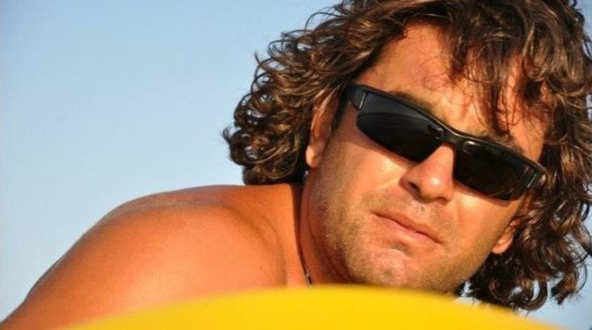 Su Sporları Kaptanı Kendini İskele Demirlerine Astı