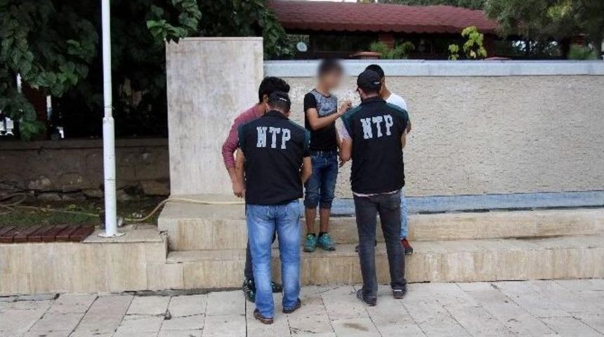 Zehir Satıcıları Okulların A&ccedil;ılmasıyla Birlikte Harekete Ge&ccedil;ti