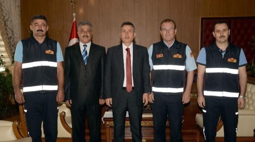 İtfaiyecilerden Vali Elban&rsquo;a Ziyaret