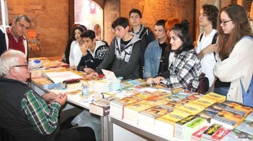 Edirne Kitap Fuarı&rsquo;nın Onur Konuğu Uğur D&uuml;ndar Olacak